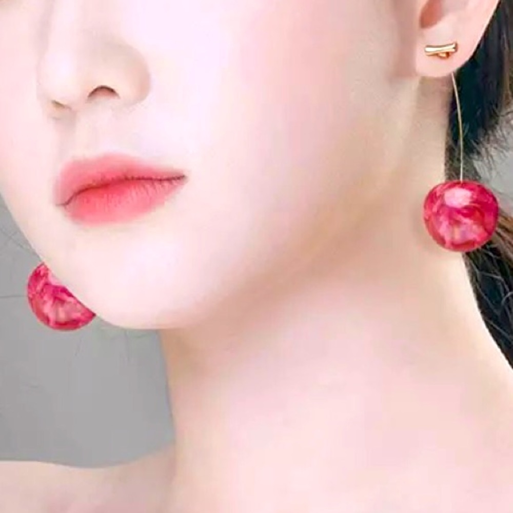 Cherry earring 🍒